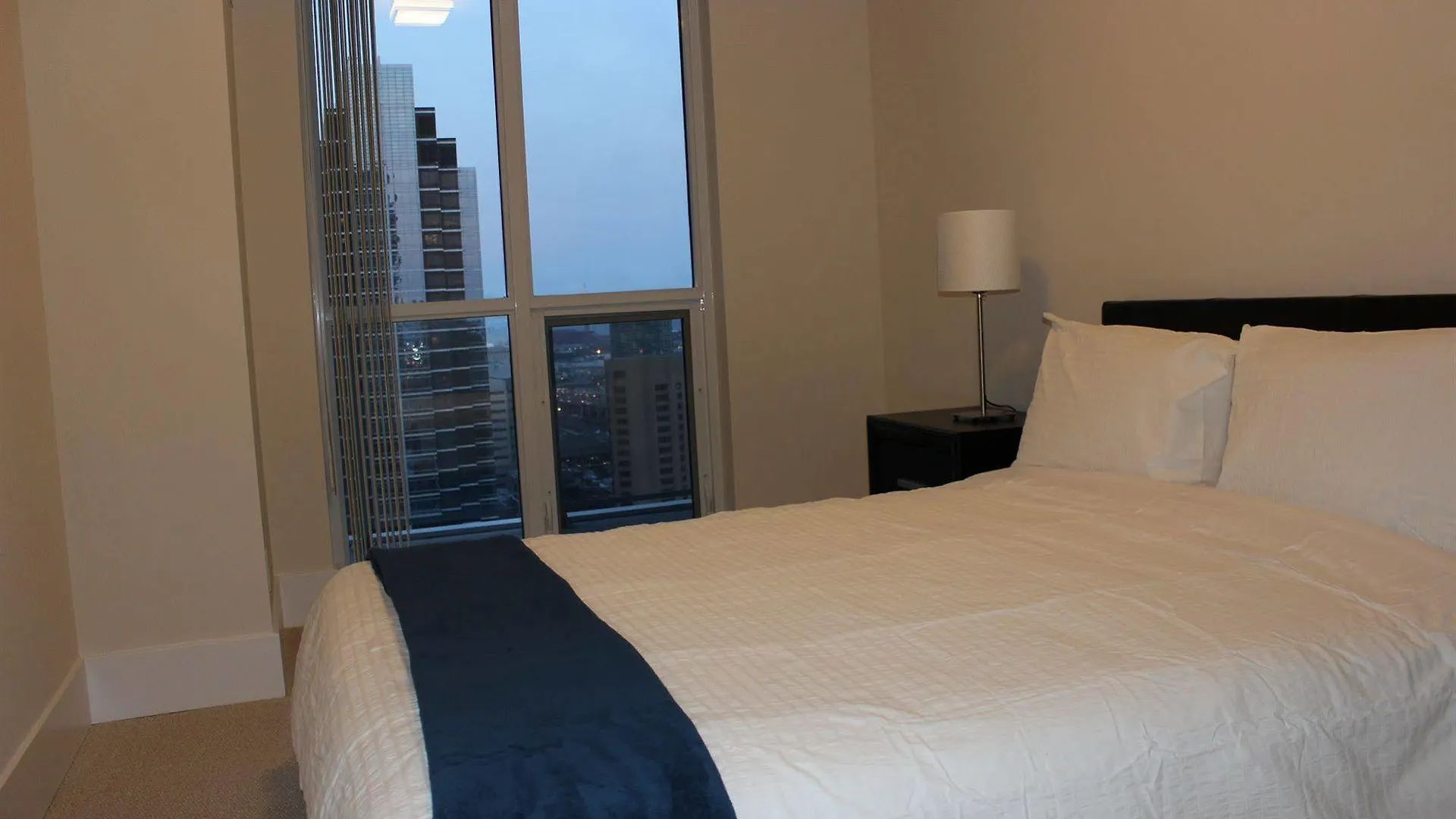 Atlas Suites - Cn Tower & Convention Centre Toronto Canada